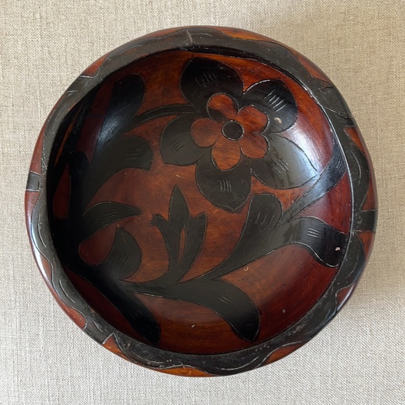 🤎 Vintage Wood Floral Catch-all Bowl - Picture 5 of 8